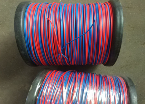 华南热作学院放炮线一般都有哪些材质的？