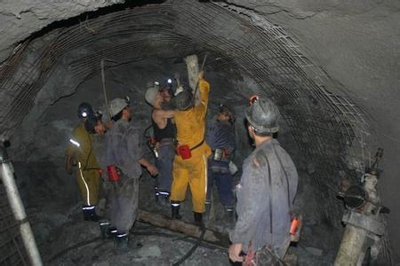 华南热作学院工程爆破中的危险因素分析以及应对工程爆破危险的措施